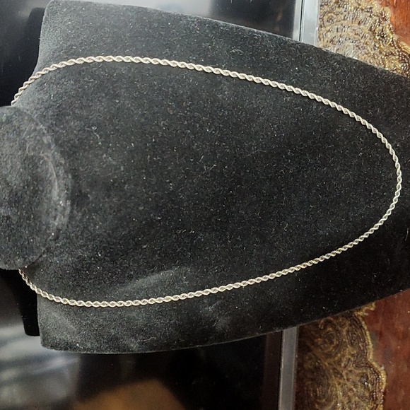 Jared Lang Twisted Silver Necklace - Picture 2 of 4